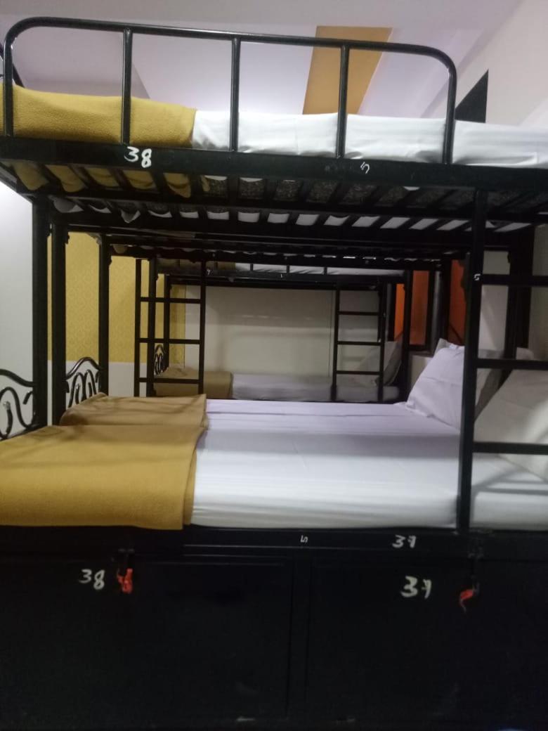 Bandra Dormitory Only For Indian Bombaim Exterior foto