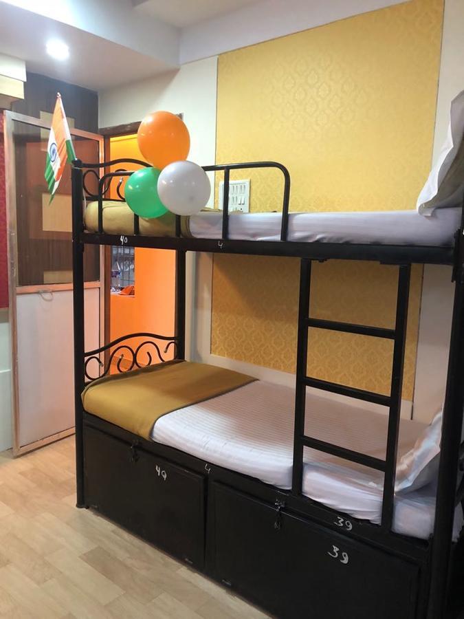 Bandra Dormitory Only For Indian Bombaim Exterior foto
